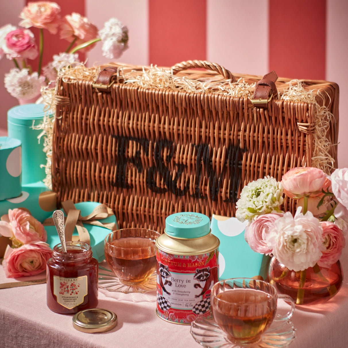 Fortnum & Mason Valentines Hamper