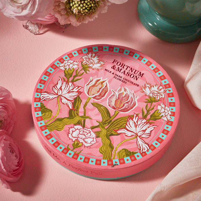 Fortnum & Mason Chocolate Flowers 115g