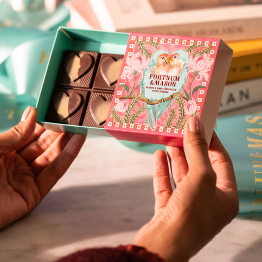 Fortnum & Mason Blonde & Dark Chocolate Bar with Caramel 80g